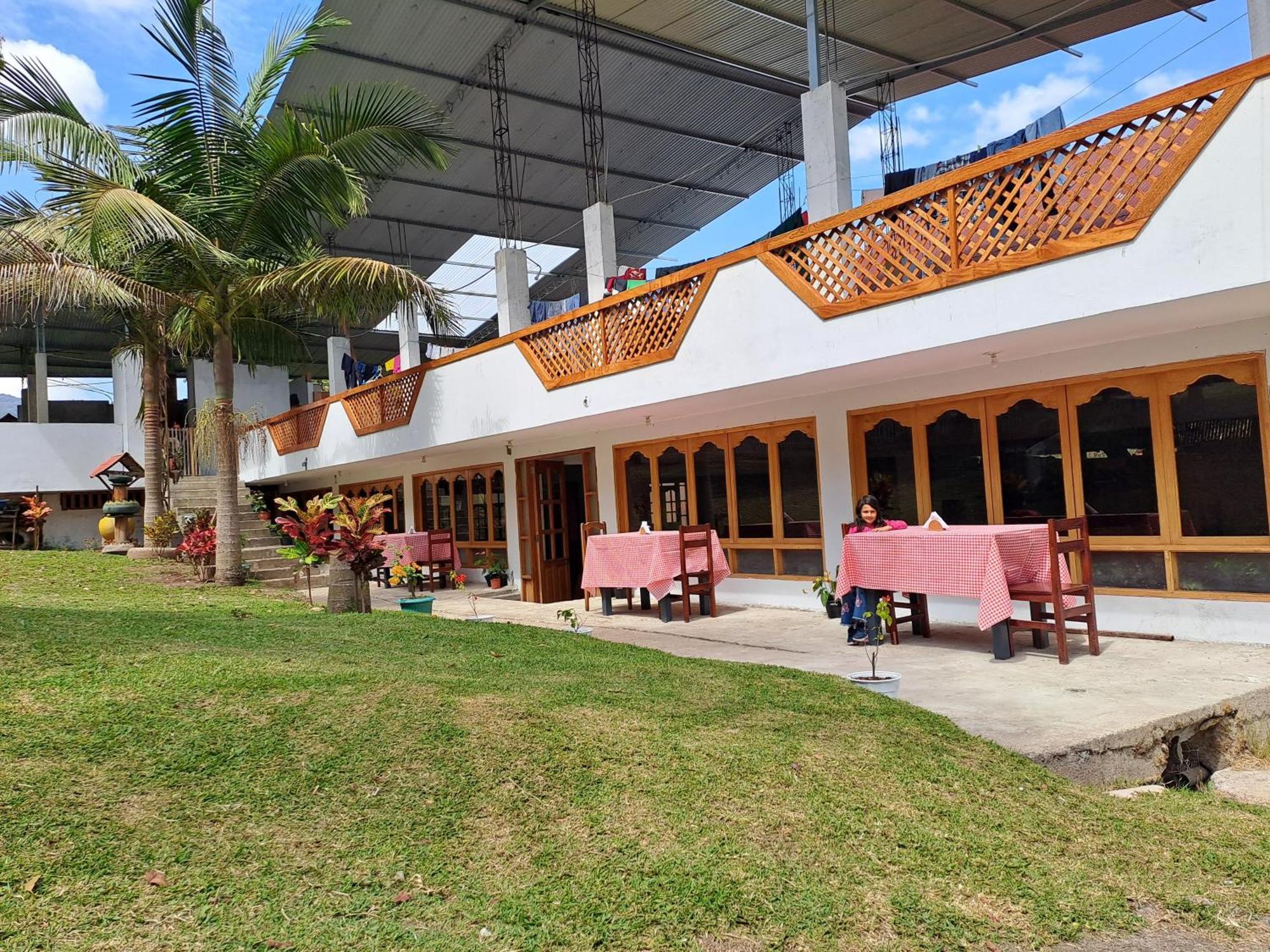 La Ramada De Mama Elena Oxapampa Exterior foto